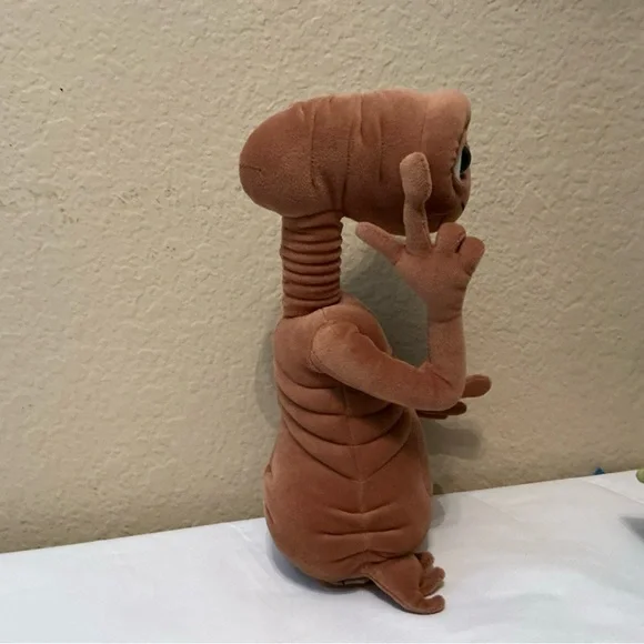 E.T. Plush Toys R us Toy - alien ufo - Picture 2 of 8